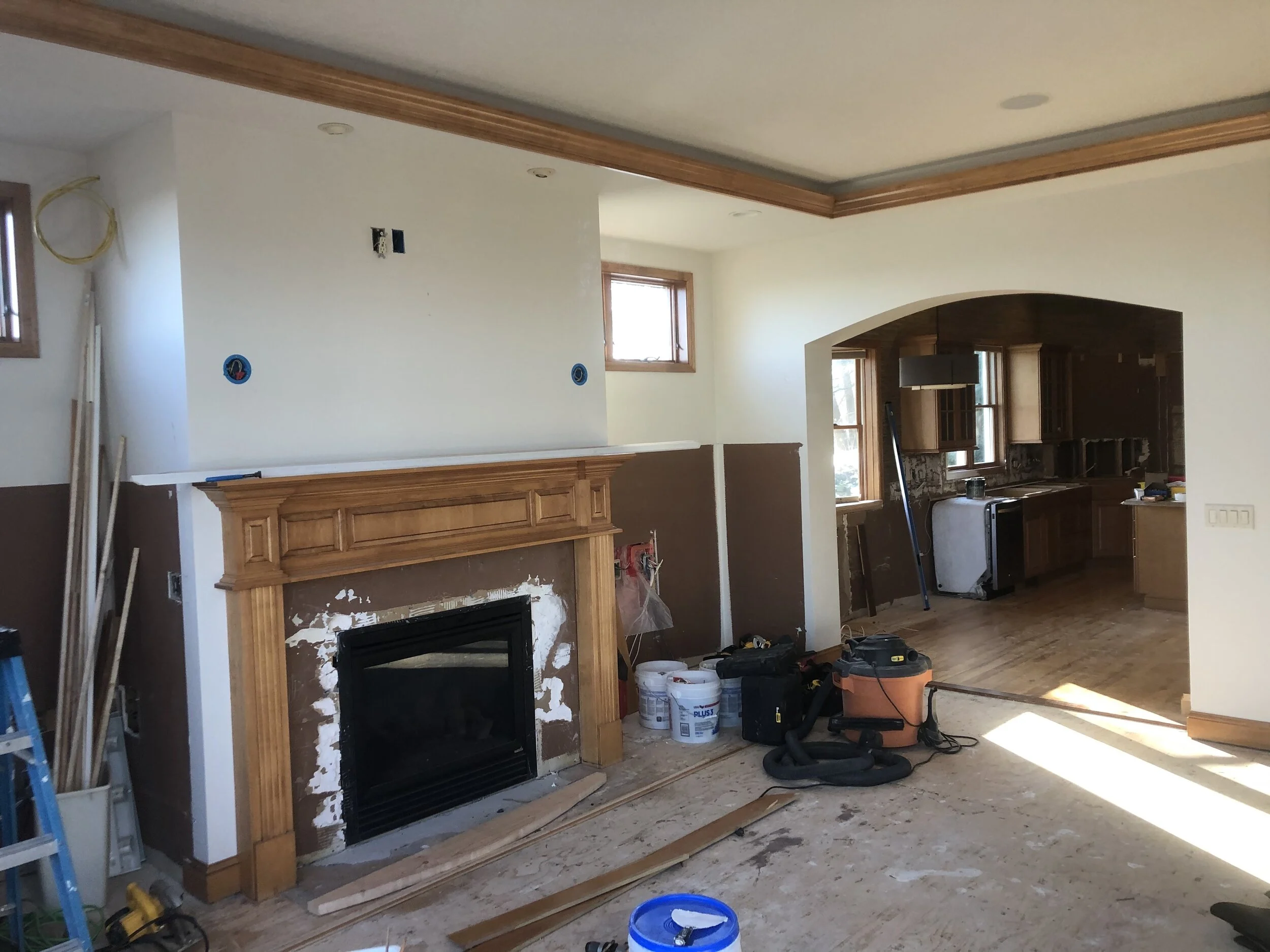 Lilydale living room before